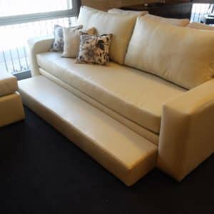 Sillones y Sofás Cama Tapizados y en Madera Personalizados a Medida