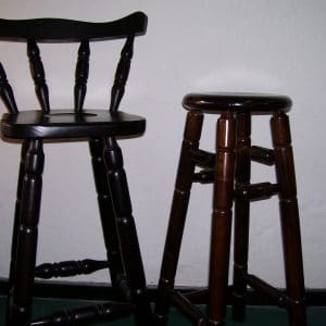 Butacas para Bares Personalizadas en Madera a Medida