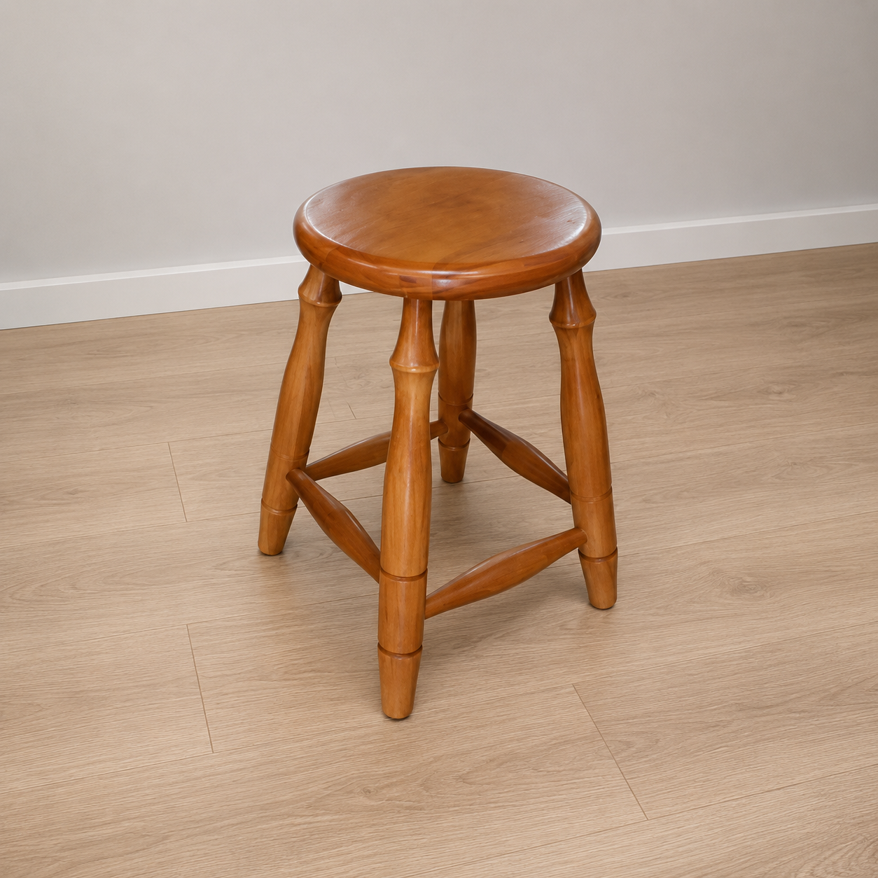 Taburete Bajo Pata Torneada en Madera A Medida Personalizado