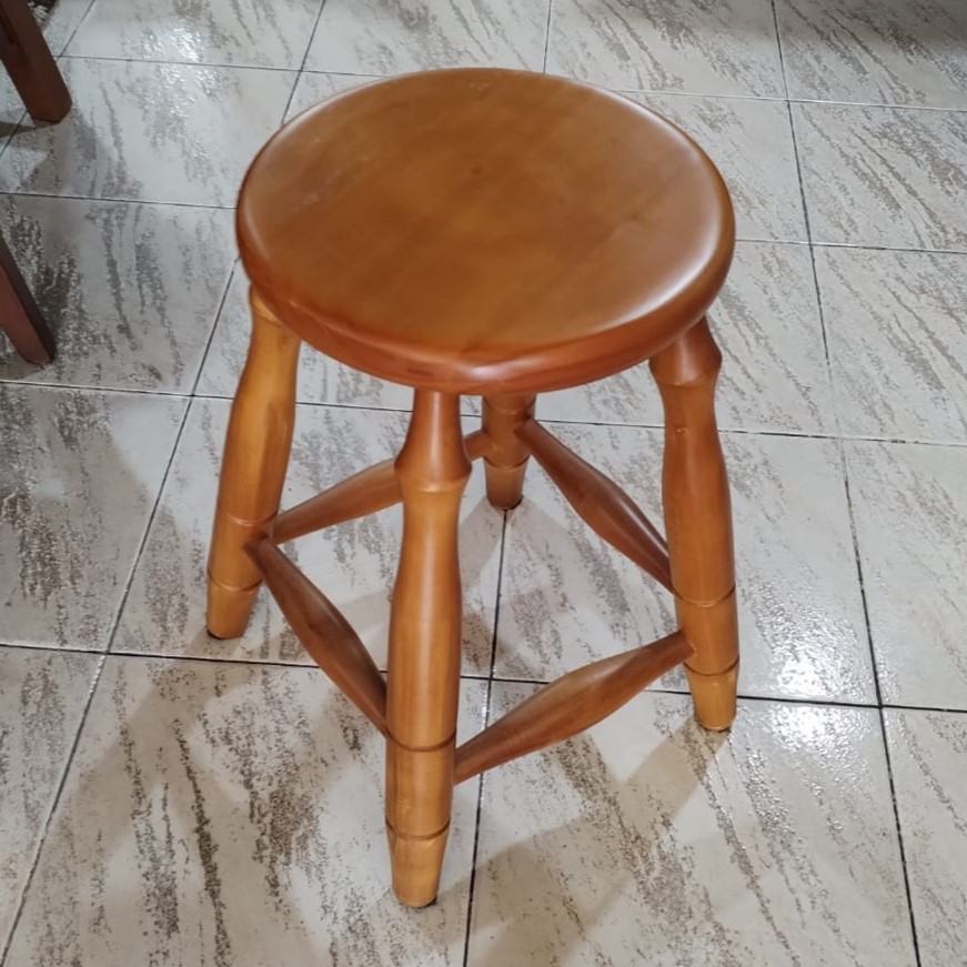 Taburete Bajo Pata Torneada en Madera A Medida Personalizado - Imagen 2