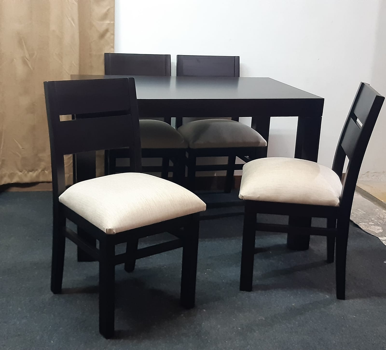 Mesa 1.20 desarmable con 4 sillas A Medida Outlet!! - Imagen 4
