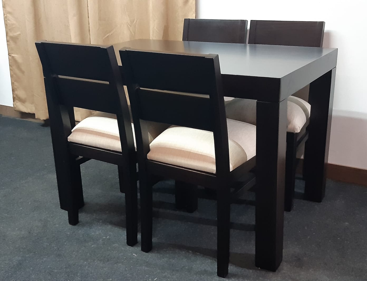 Mesa 1.20 desarmable con 4 sillas A Medida Outlet!! - Imagen 3